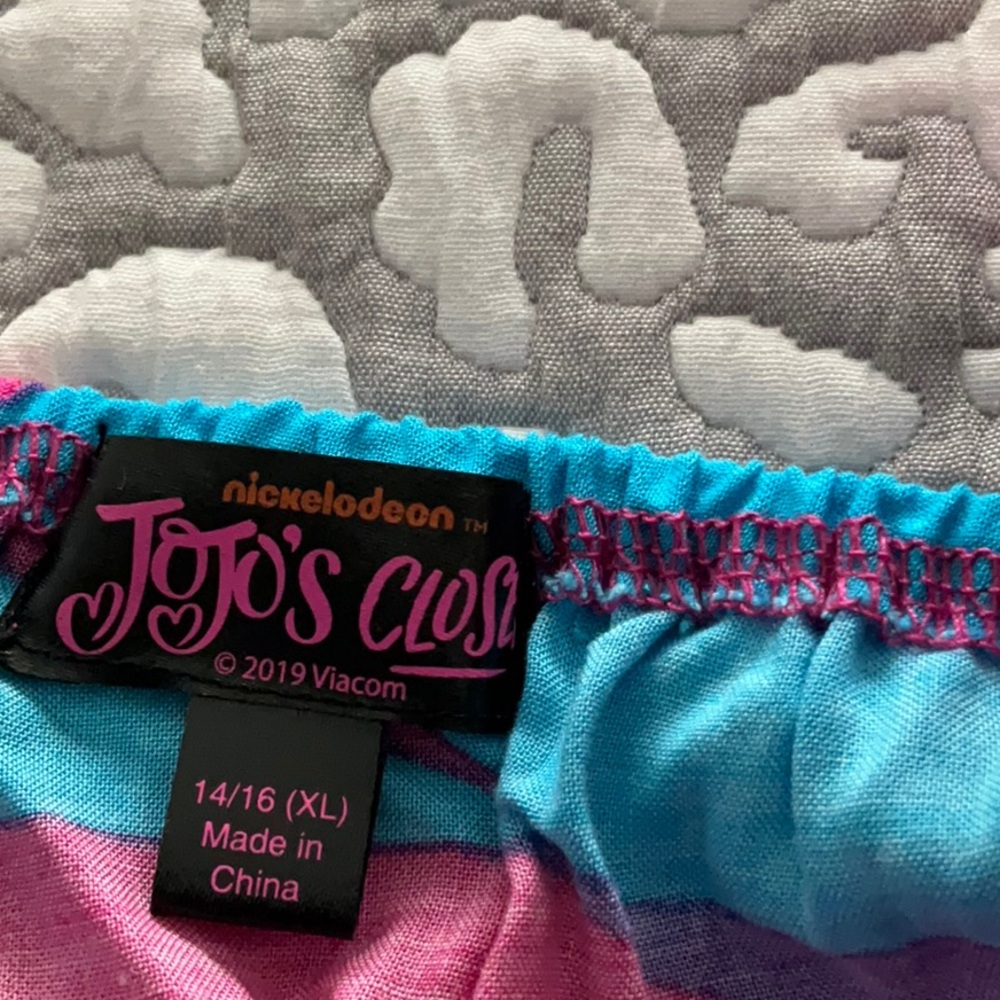 Girls - Picture 4 of 6